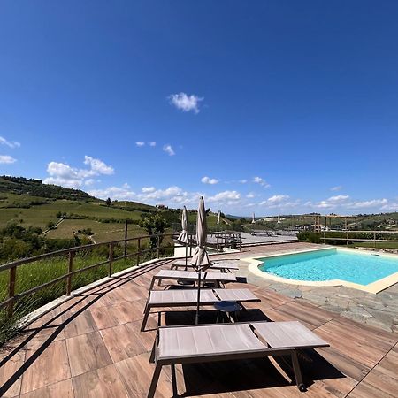 Le Cornici - Cascina Di Charme Otel Diano dʼAlba Dış mekan fotoğraf