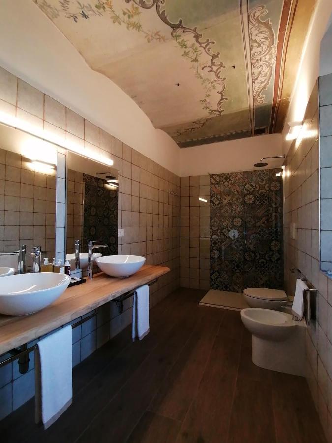 Le Cornici - Cascina Di Charme Otel Diano dʼAlba Dış mekan fotoğraf