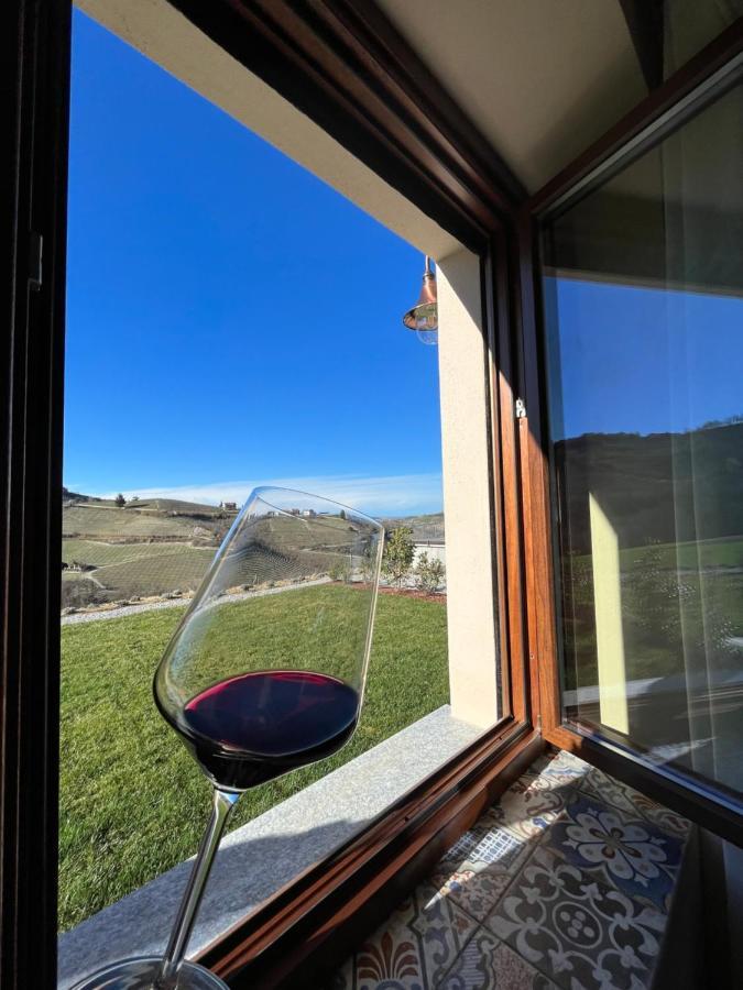 Le Cornici - Cascina Di Charme Otel Diano dʼAlba Dış mekan fotoğraf